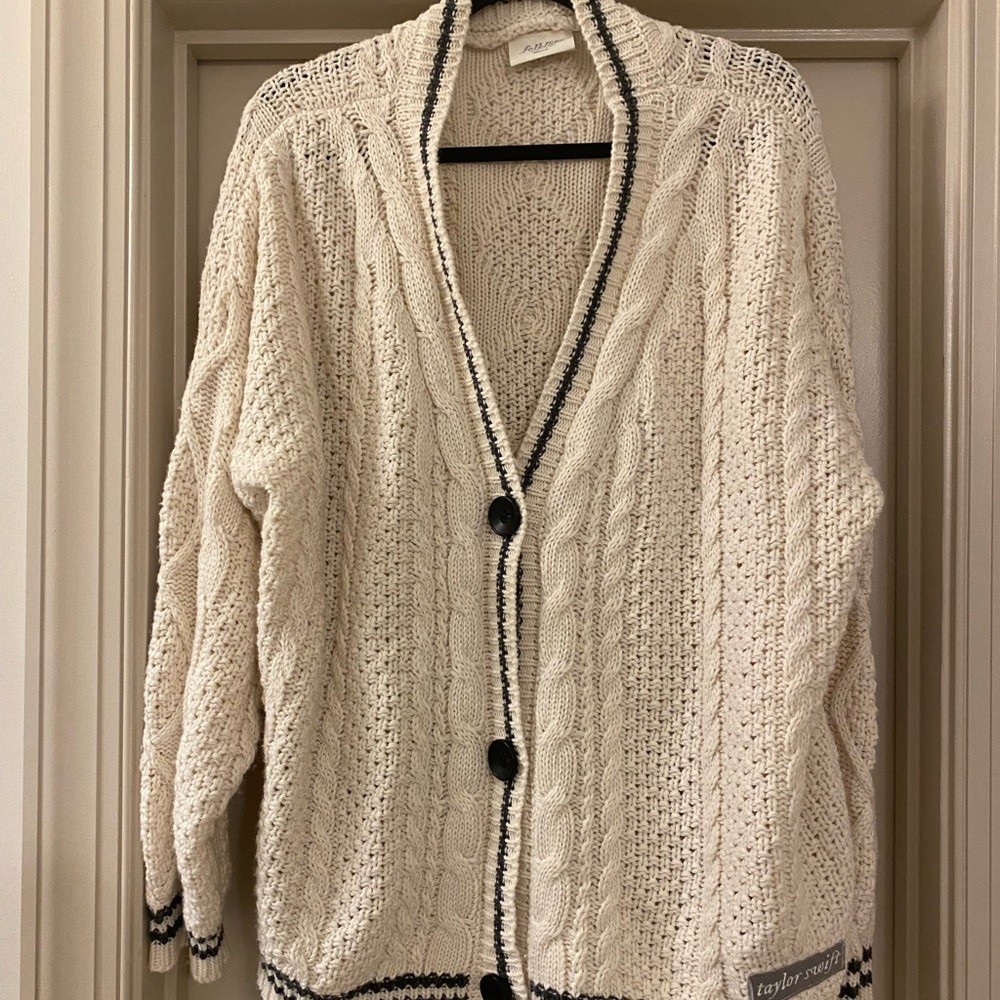 Taylor Swift Cream Cable Knit Cardigan with Black Trim